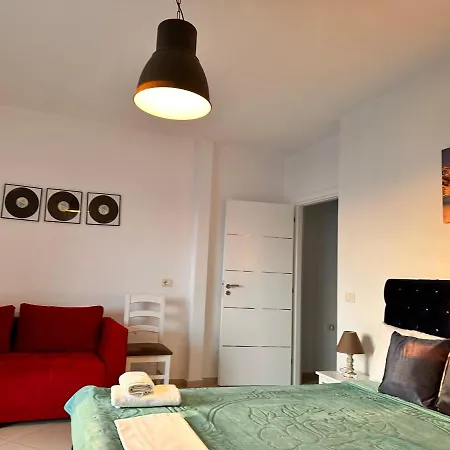 Отель Bella Vista 4*