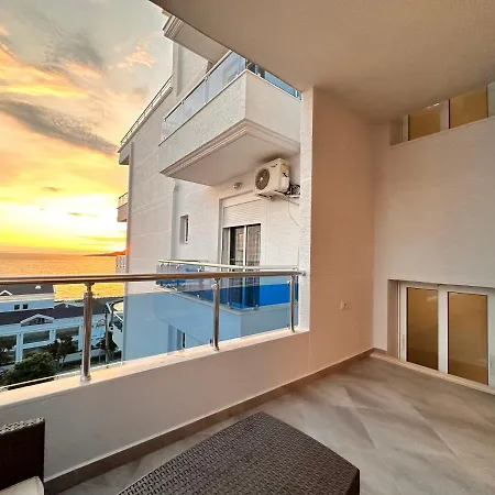 Bella Vista