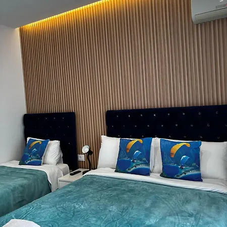 מלון Bella Vista 4*