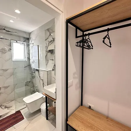 מלון Bella Vista 4*